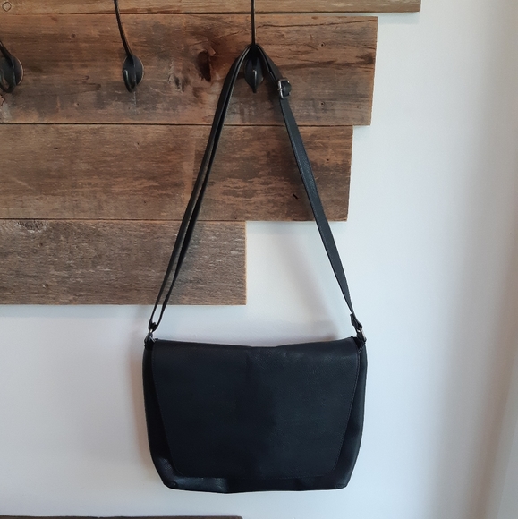 Zara Bags Zara Man Black Crossbody Bag Poshmark